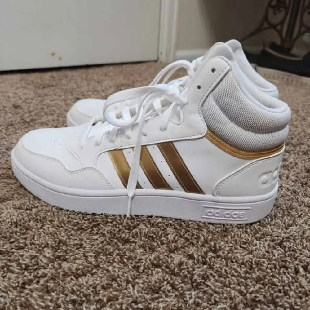 Adidas Hoops 3.0 Mid Basketball Shoes Size 9.5 NWT